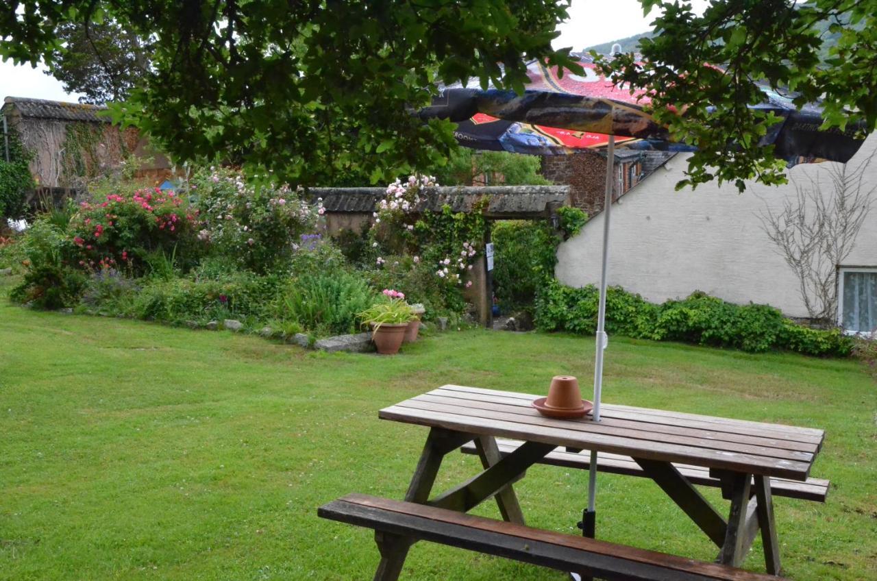 The Royal Oak Inn Dunsford Eksteriør bilde